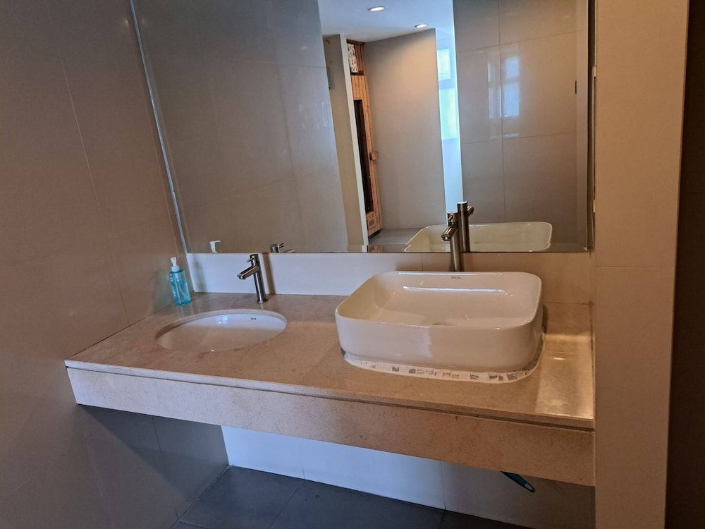 6D - No Impact From Earthquake 3bedrooms 2 Bath Downtown Bangkok Apartment, 3 Bedrooms, Accessible, Balcony 29