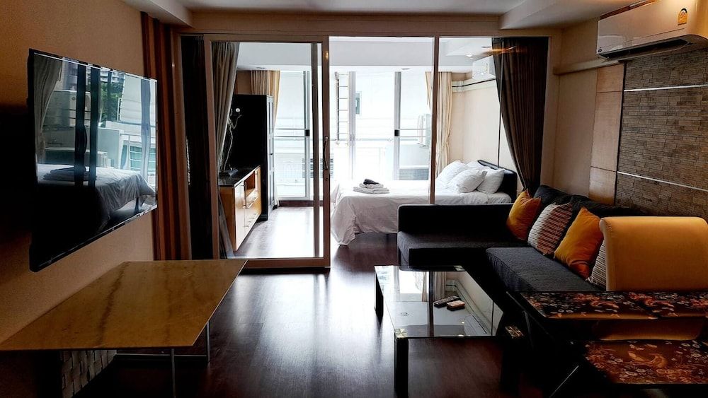 6D - No Impact From Earthquake 3bedrooms 2 Bath Downtown Bangkok Apartment, 3 Bedrooms, Accessible, Balcony 42