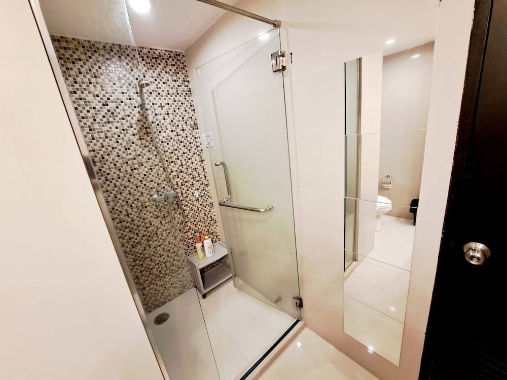 6D - No Impact From Earthquake 3bedrooms 2 Bath Downtown Bangkok Apartment, 3 Bedrooms, Accessible, Balcony 35