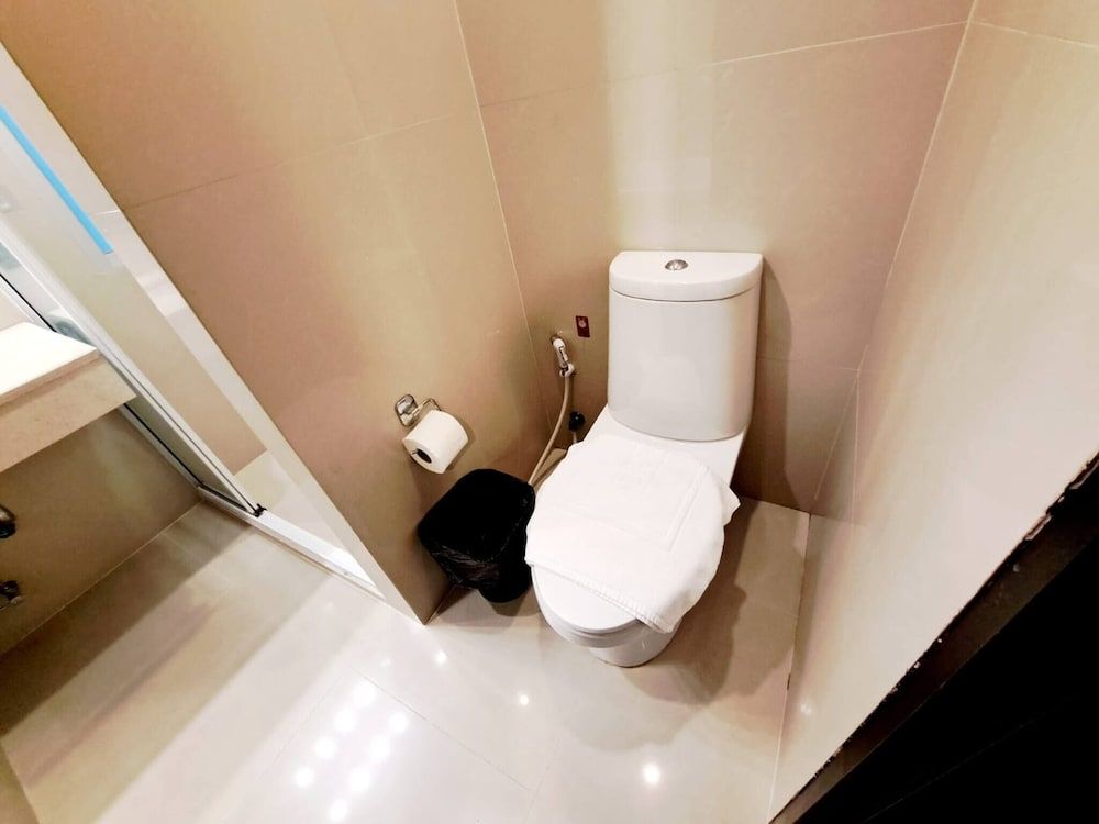 6D - No Impact From Earthquake 3bedrooms 2 Bath Downtown Bangkok Apartment, 3 Bedrooms, Accessible, Balcony 26
