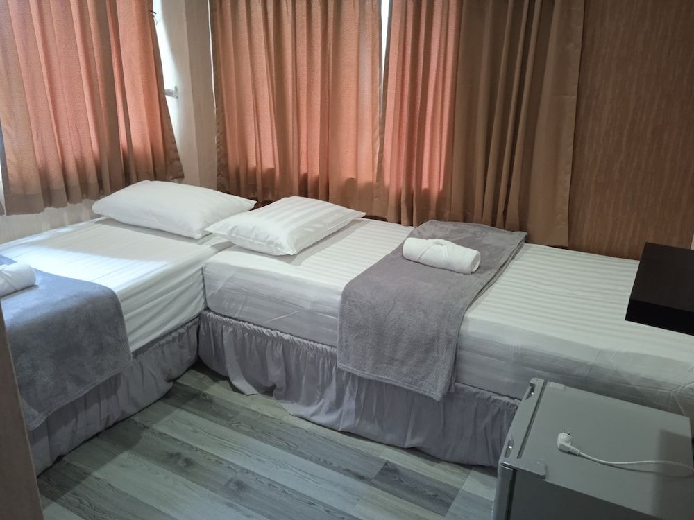 Basic Twin Room