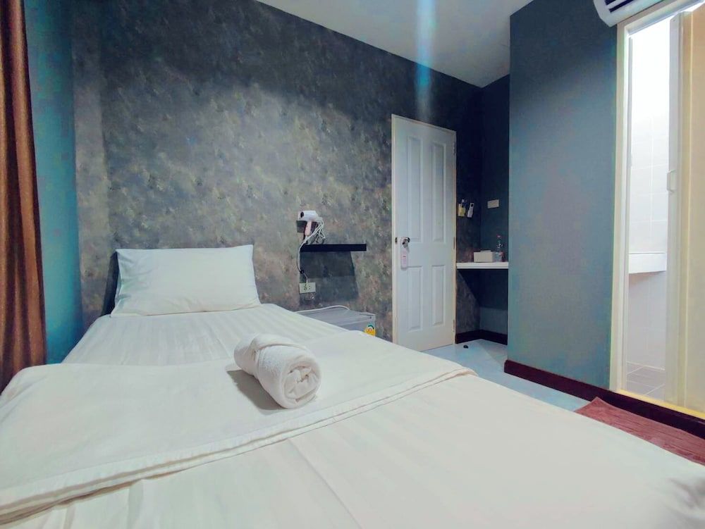 Basic Single Room