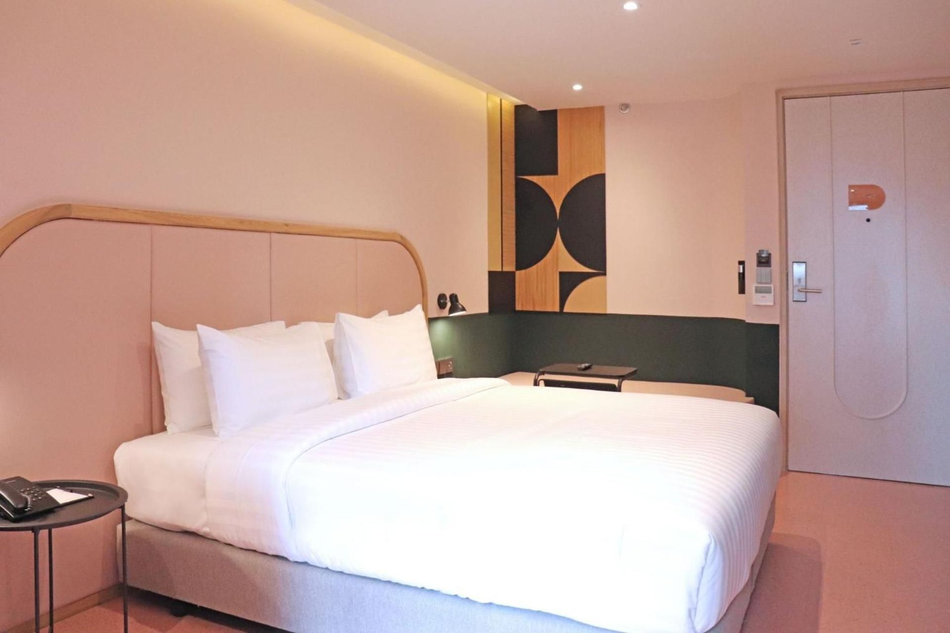 Superior Room with 1 Double Bed