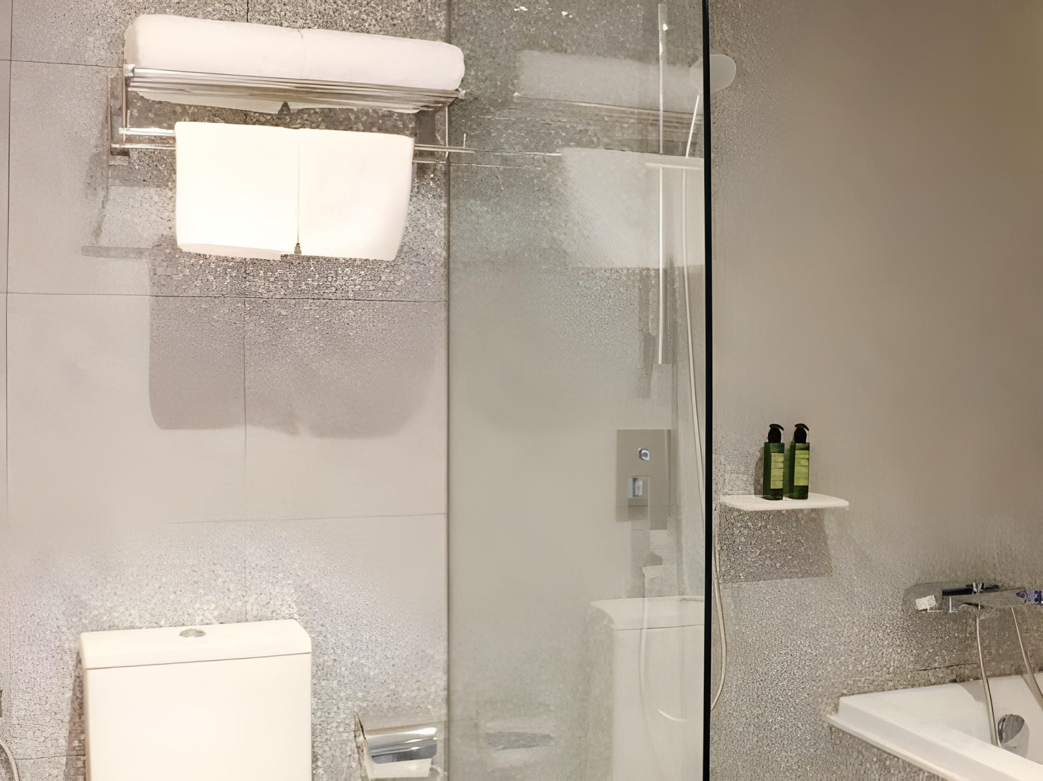 Deluxe Double Room - Non-Smoking
