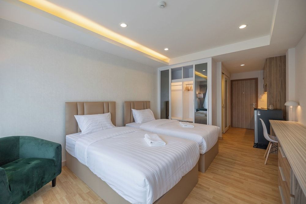 Twin Room with Balcony