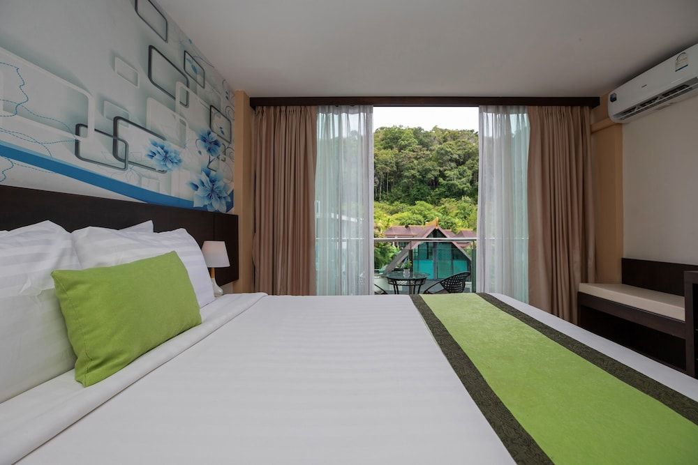 Deluxe Double Room, Balcony, Mountain View