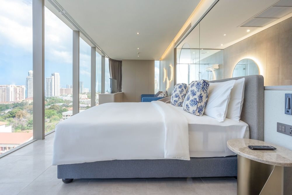 Akara Hotel Pattaya Panorama Executive Suite 4