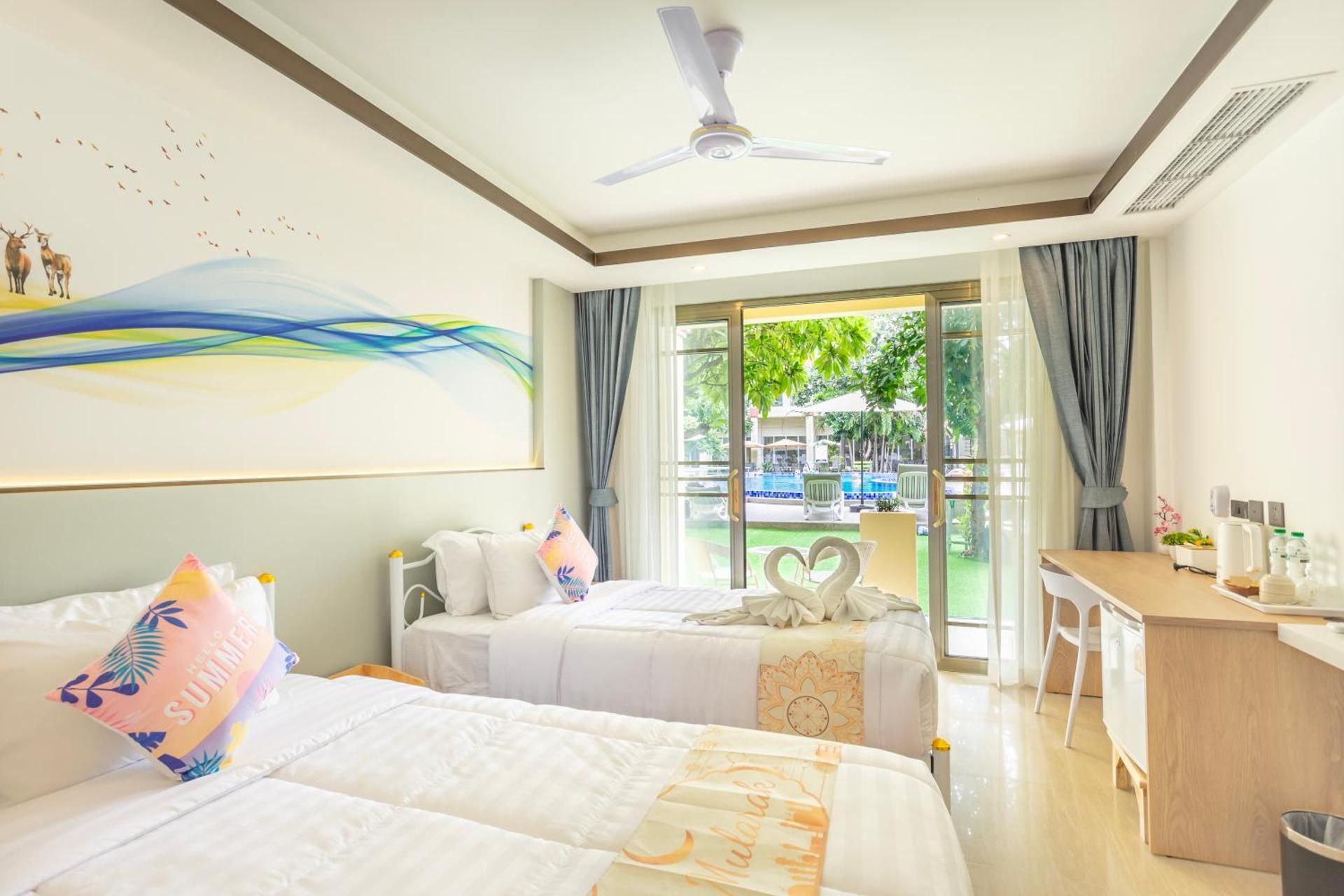 Deluxe Double or Twin Pool Access