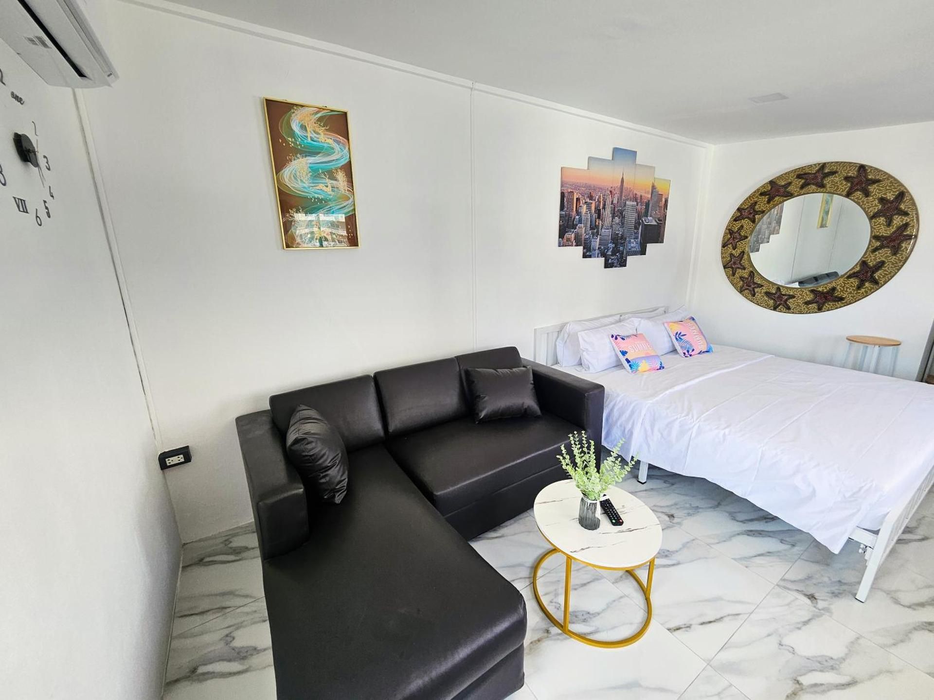 Standard Suite 2 Bedroom 2 Room