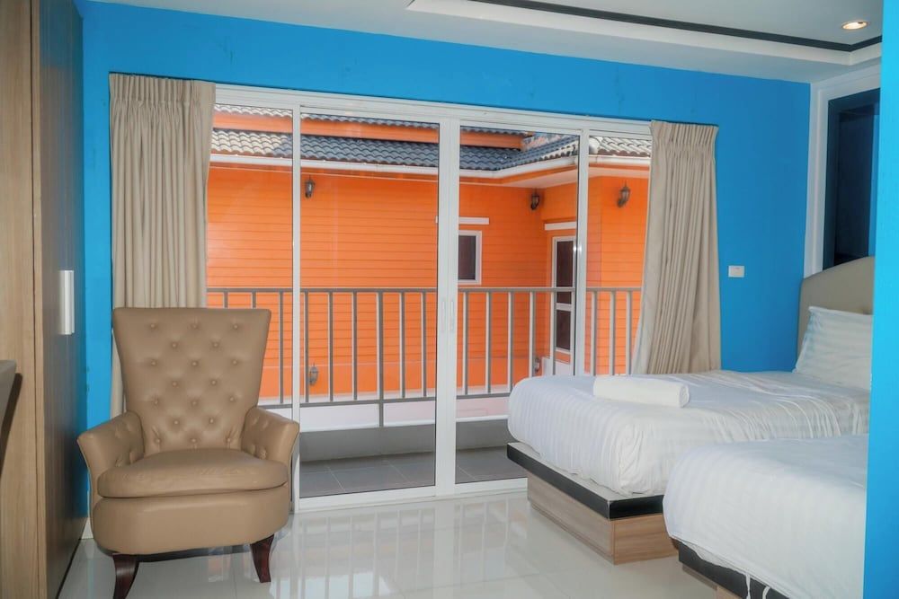 Standard Studio, 2 Twin Beds