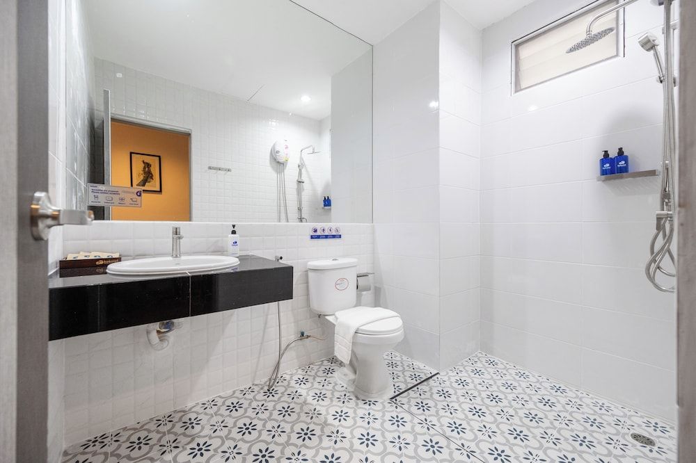 Kokotel Pattaya North Beach Superior Twin Room 4