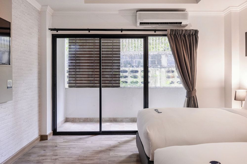 Kokotel Pattaya North Beach Superior Twin Room 6