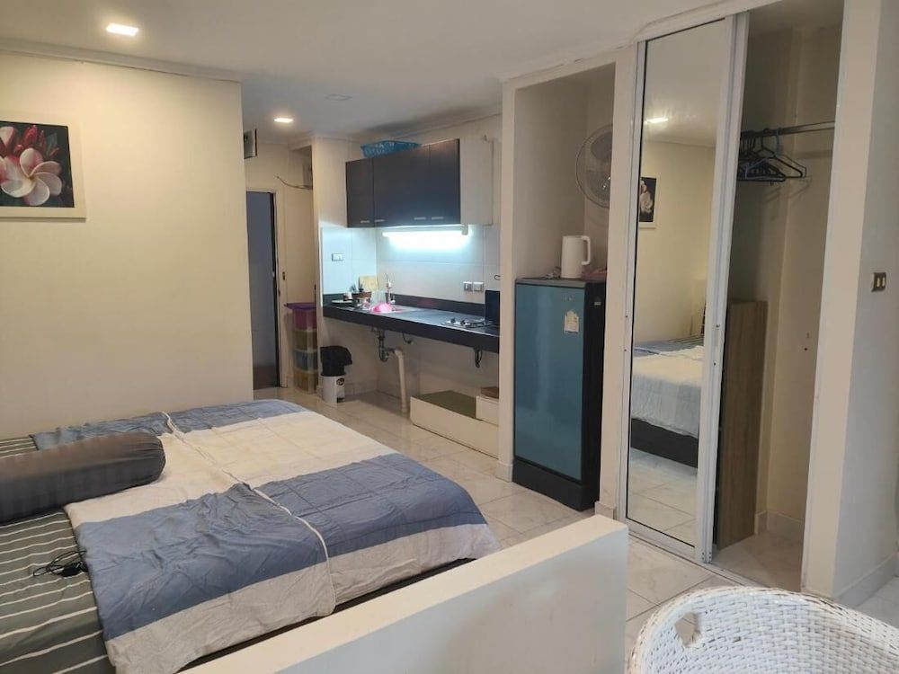 Apartment, 1 Bedroom, Smoking, Balcony