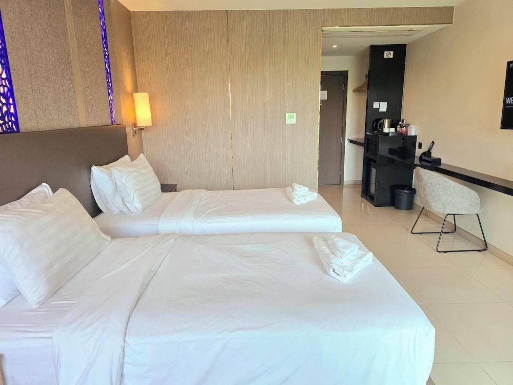 The Tj Hotel Deluxe Twin Room 3