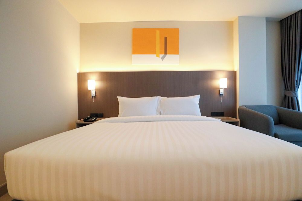 Deluxe Double Room, City View