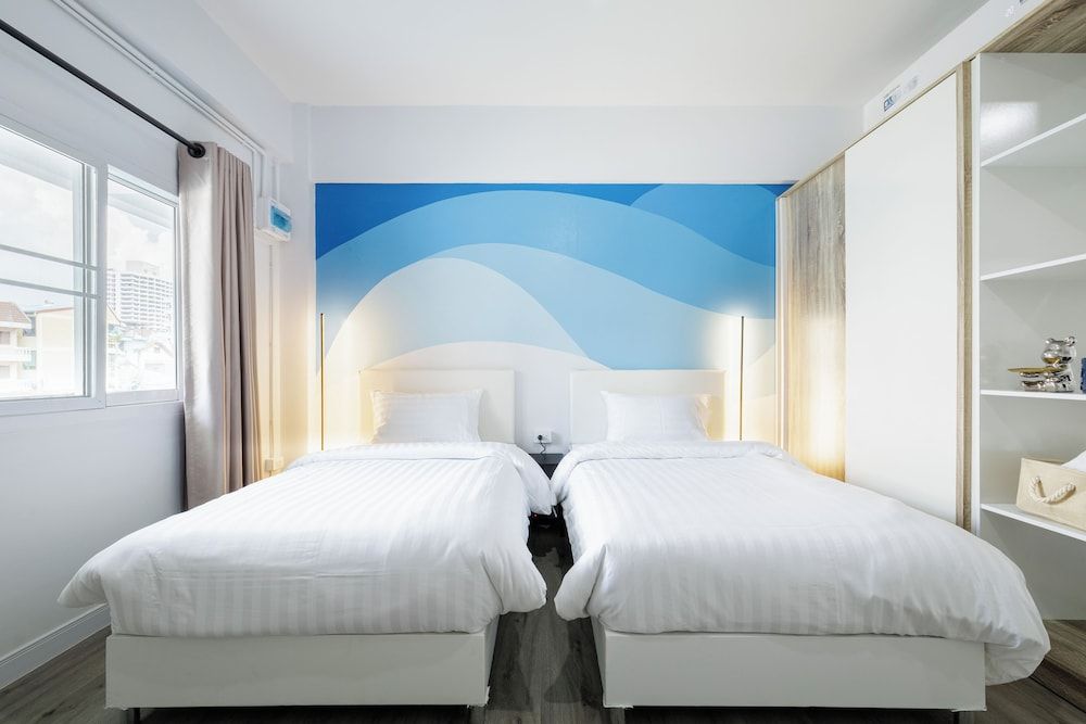 SRINN Hotel Pattaya Klang Superior Twin Room