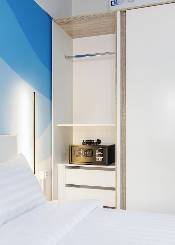 SRINN Hotel Pattaya Klang Superior Twin Room 13