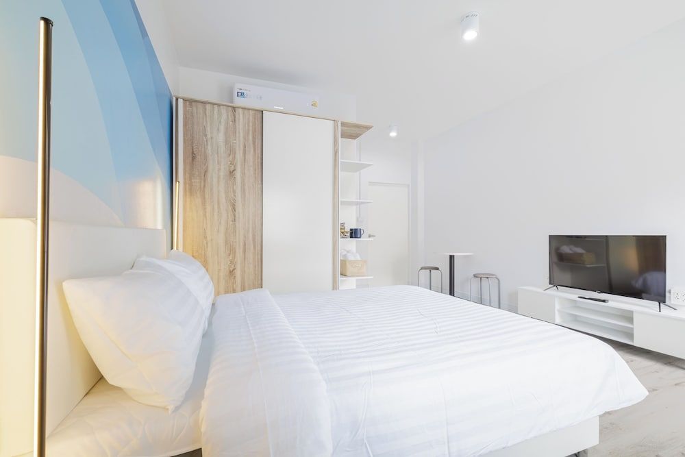 SRINN Hotel Pattaya Klang Superior Double Room 5