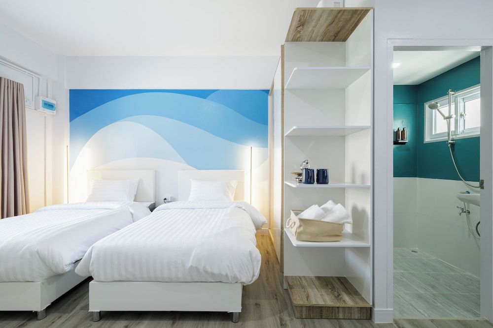 SRINN Hotel Pattaya Klang Superior Twin Room 2