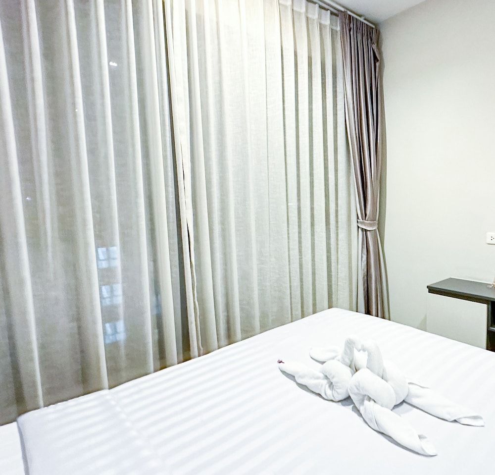 Exclusive Apartment, Balcony, Partial Sea View