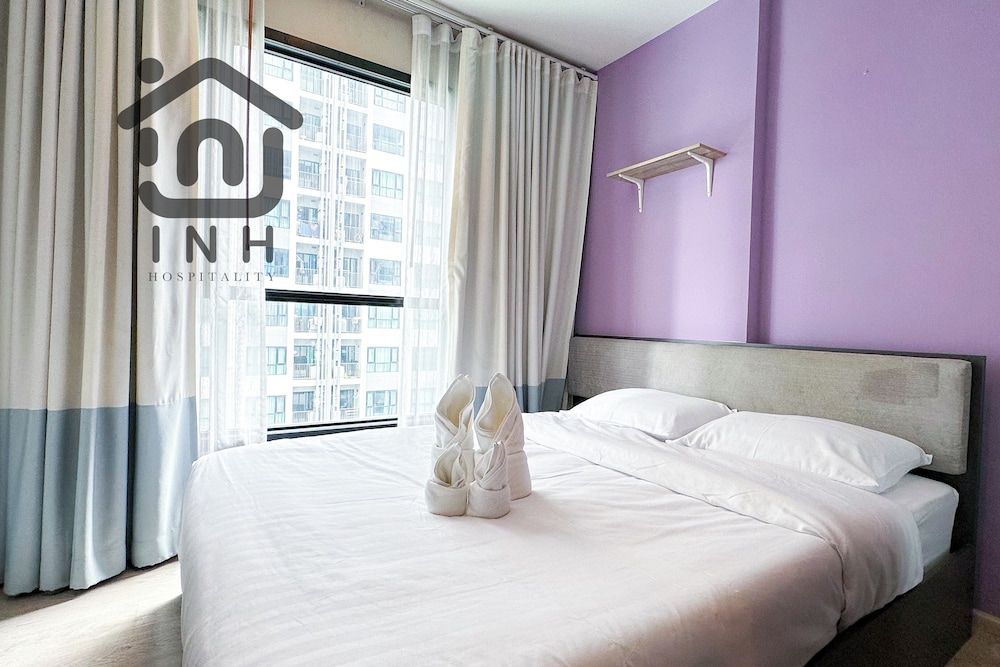 Standard Apartment, Balcony, City View