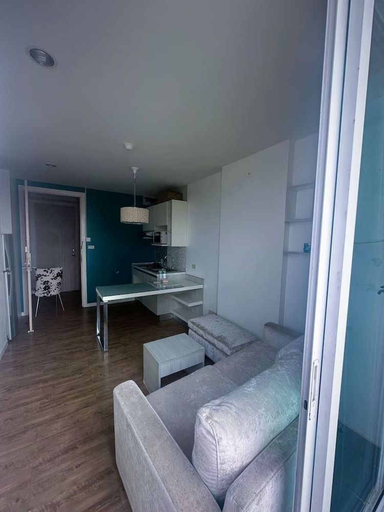 NEO SEA VIEW CONDO Comfort Condo 7