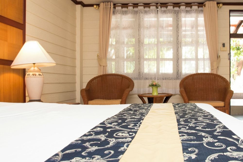 Deluxe Double Room, Pool View