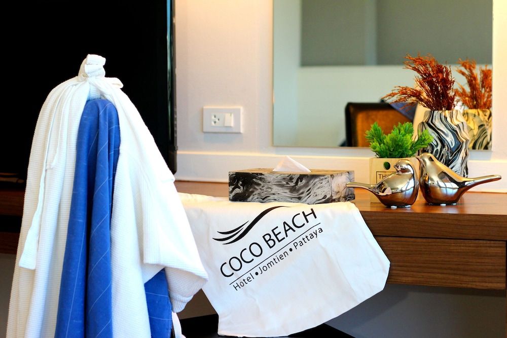 Coco Beach Hotel Jomtien Pattaya Deluxe Twin Room 13