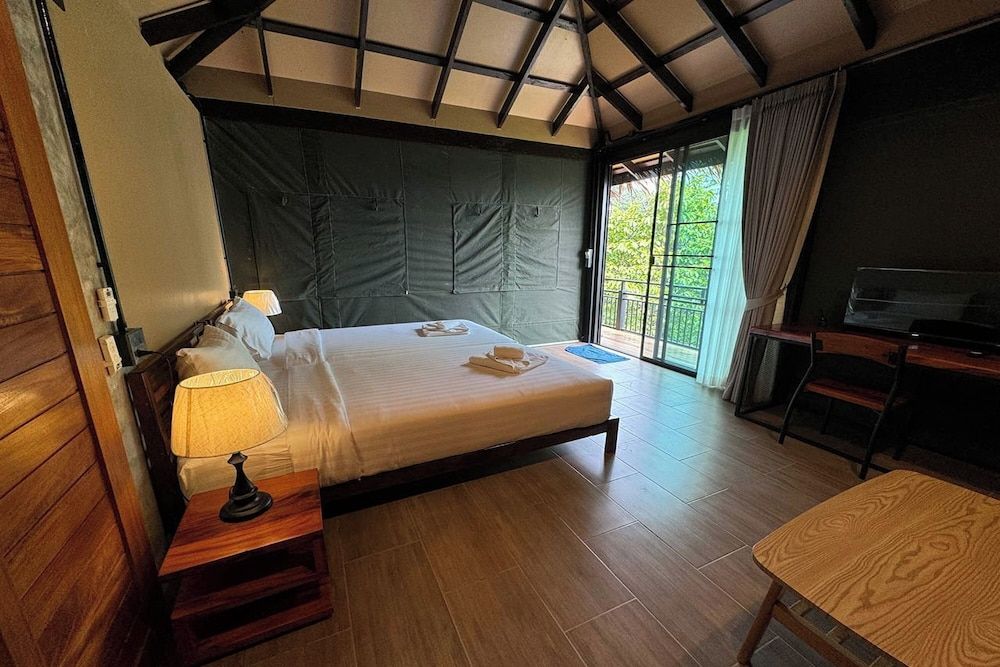 Pha Lae Tawan@Siray Standard Villa, 2 Twin Beds 2