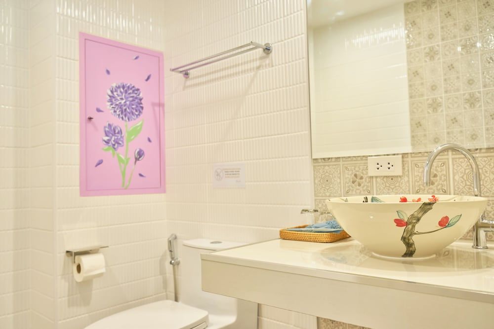 Hawa House Phuket Deluxe Double Room 5