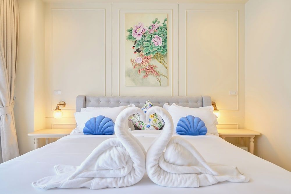 Hawa House Phuket Deluxe Double Room