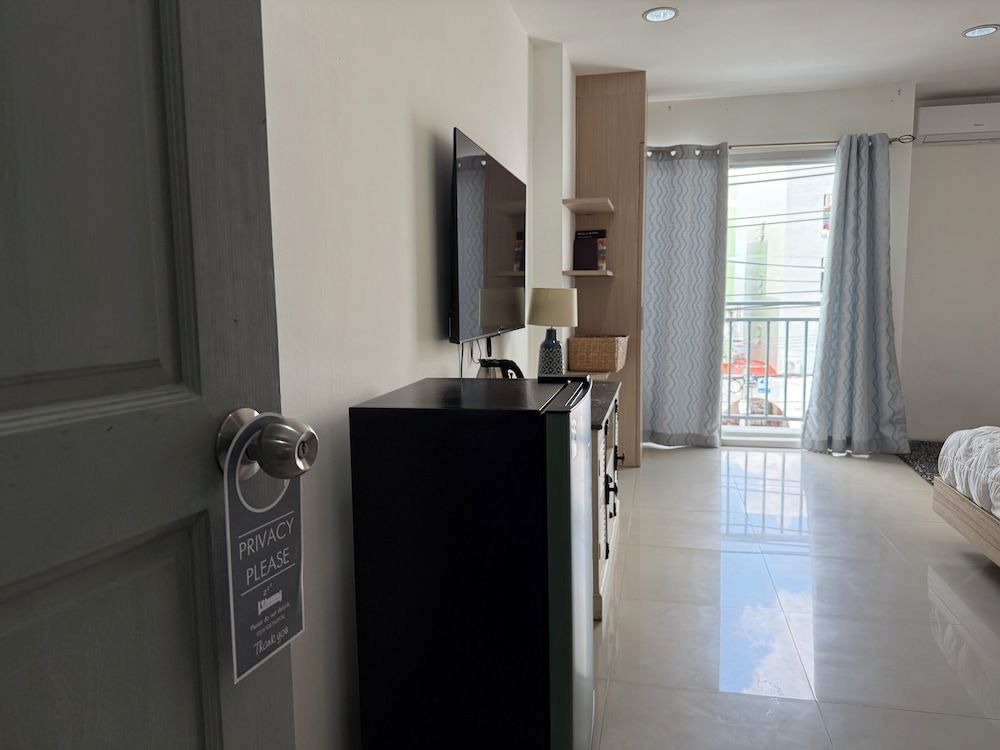 Five Loaves Beds Patong Sea Whisper 6