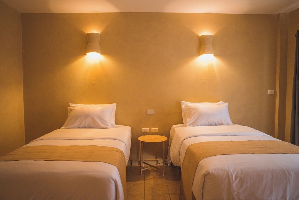 Casa Solana Deluxe Room, 2 Twin Beds, Pool View 2