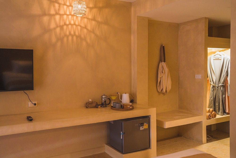 Casa Solana Deluxe Room, 2 Twin Beds, Pool View 7