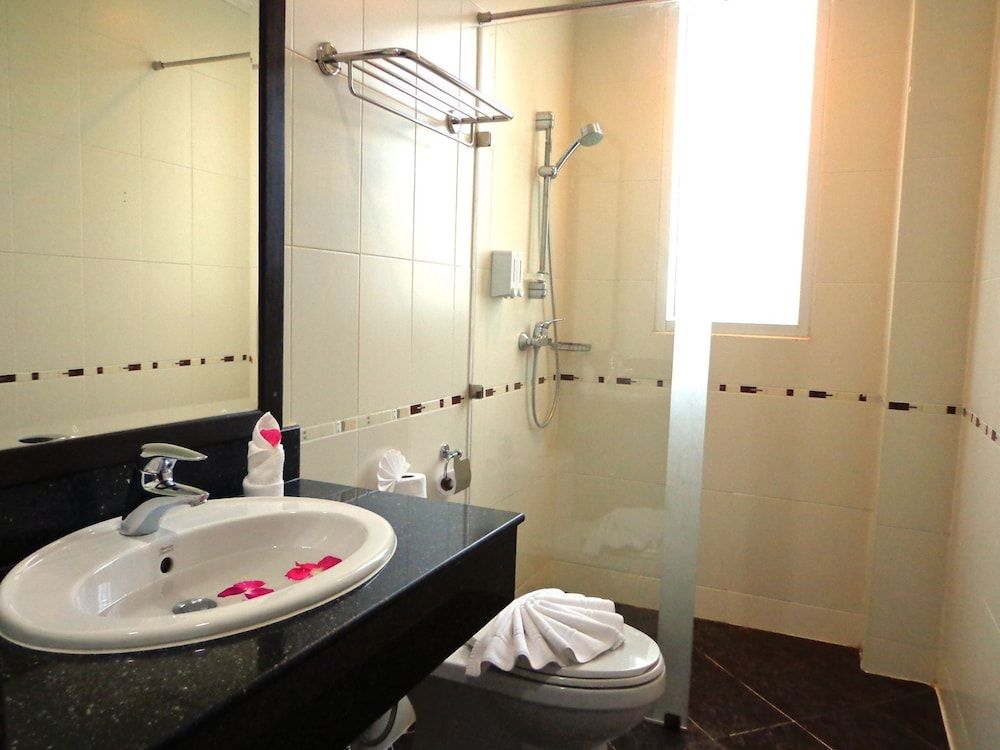 Sukcheewa Residence Phuket Standard Room 4