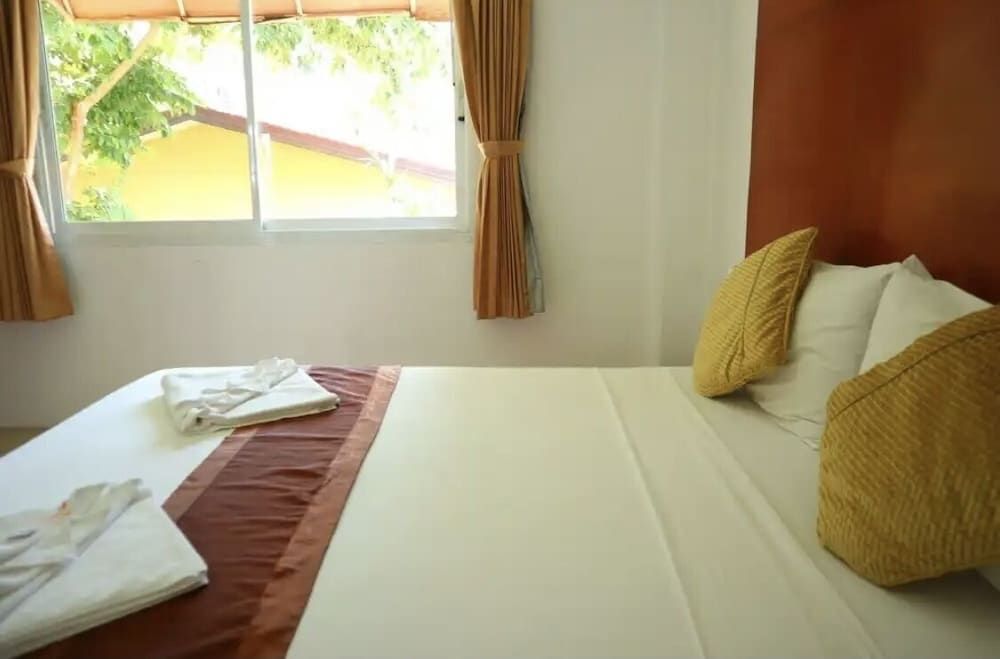 Sukcheewa Residence Phuket Standard Room 2