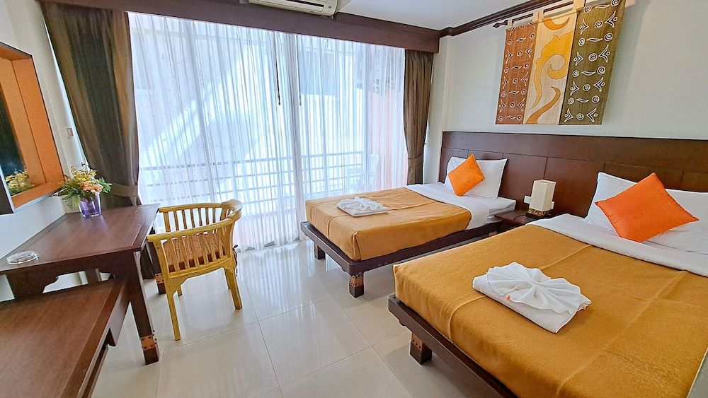 Standard Twin Room