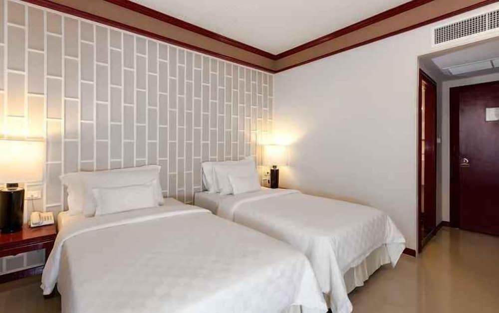 Classic Twin Room