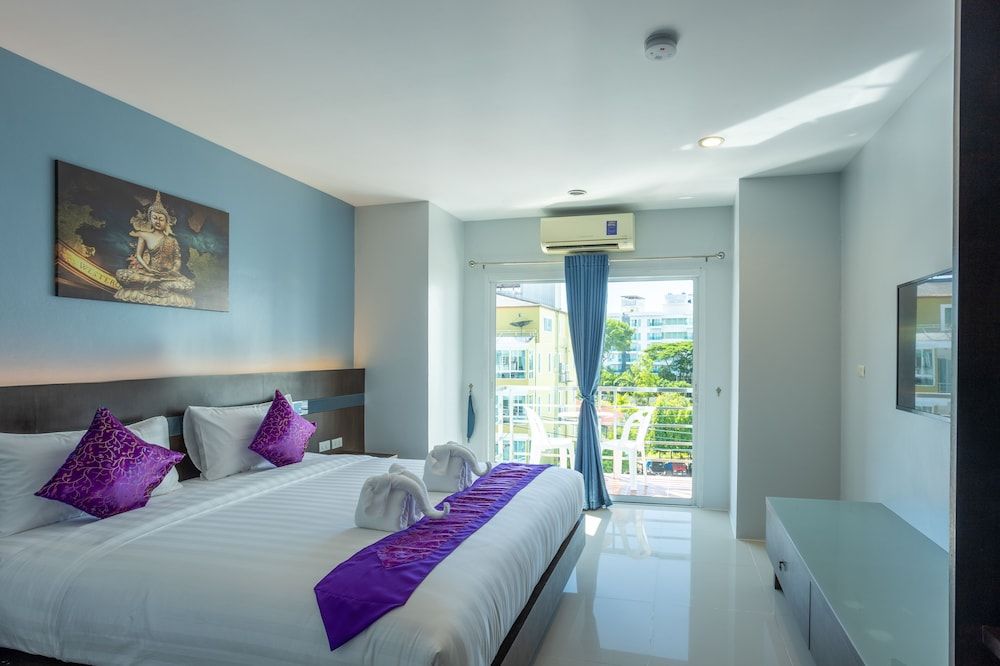 City Room, 1 King Bed, Non Smoking, City View