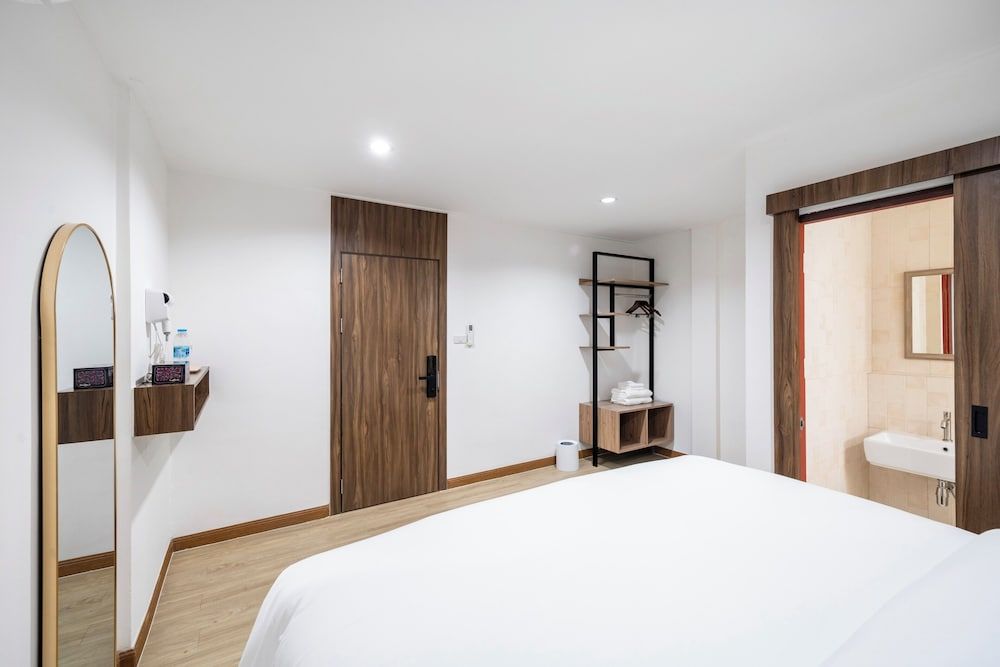Summer Sea Phi Phi Island Deluxe Double Room, Private Bathroom