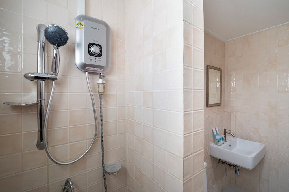 Summer Sea Phi Phi Island Deluxe Double Room, Private Bathroom 14