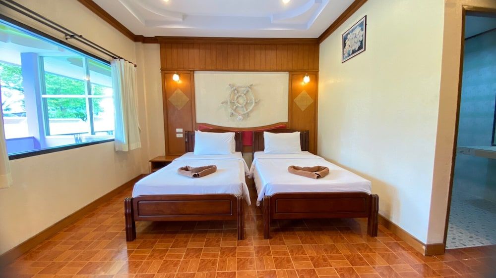 Phi Phi Don Chukit Resort Superior Twin Room 5