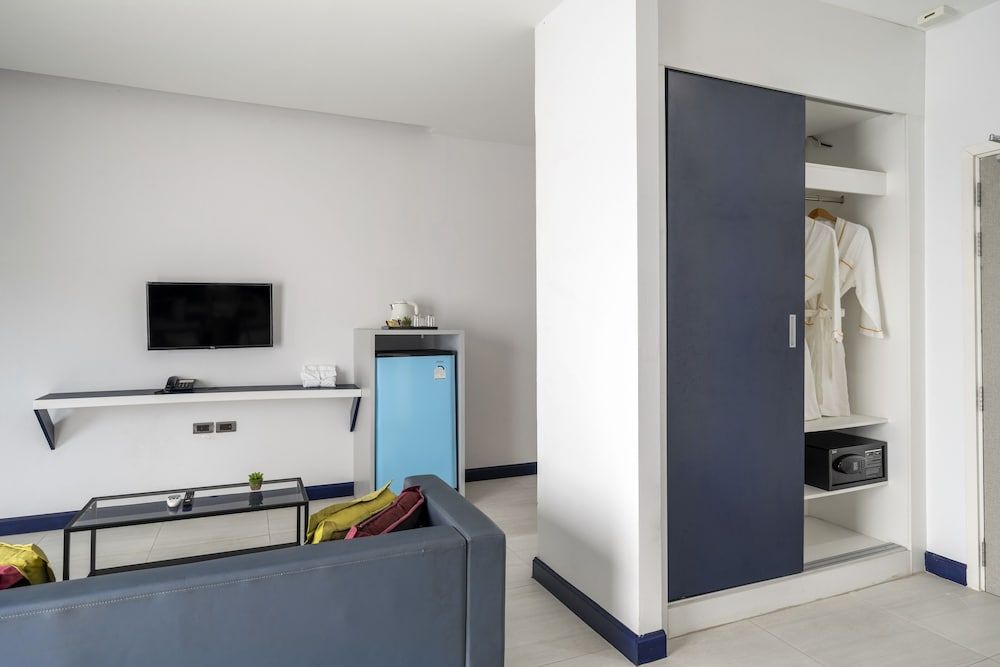 The Parc Bangna Signature Twin Room 19