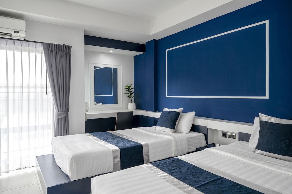 The Parc Bangna Superior Twin Room 3