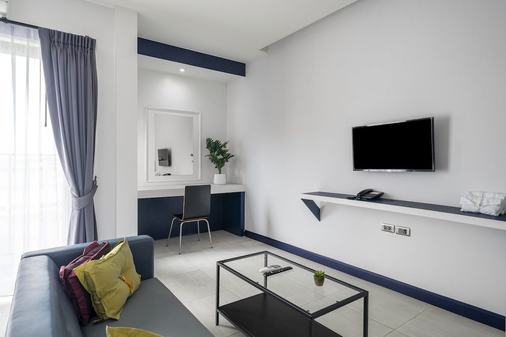 The Parc Bangna Signature Twin Room 16