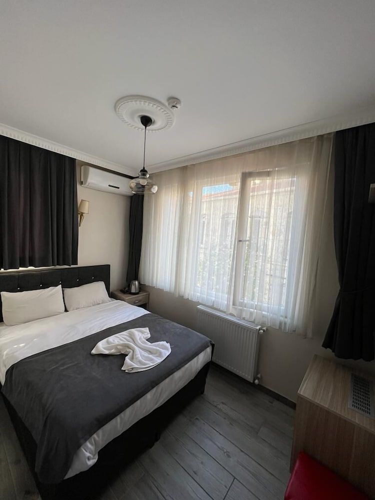 Basic Double Room