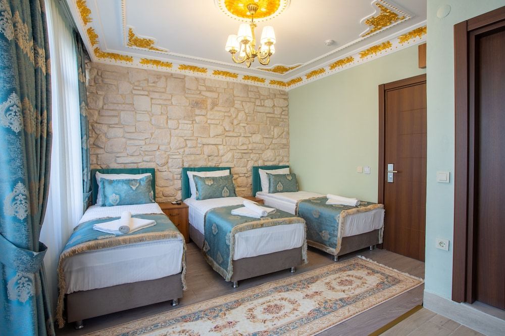 Comfort Triple Room