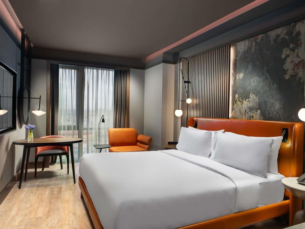Deluxe Suite, 1 King Bed