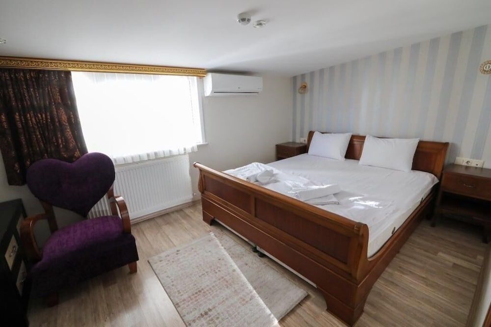 Honeymoon Condo