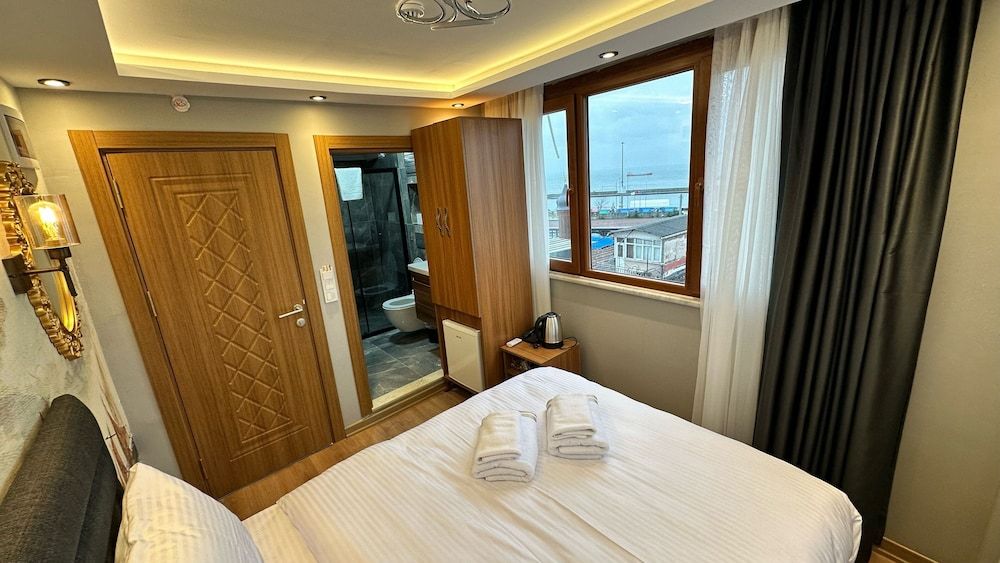 Premium Suite